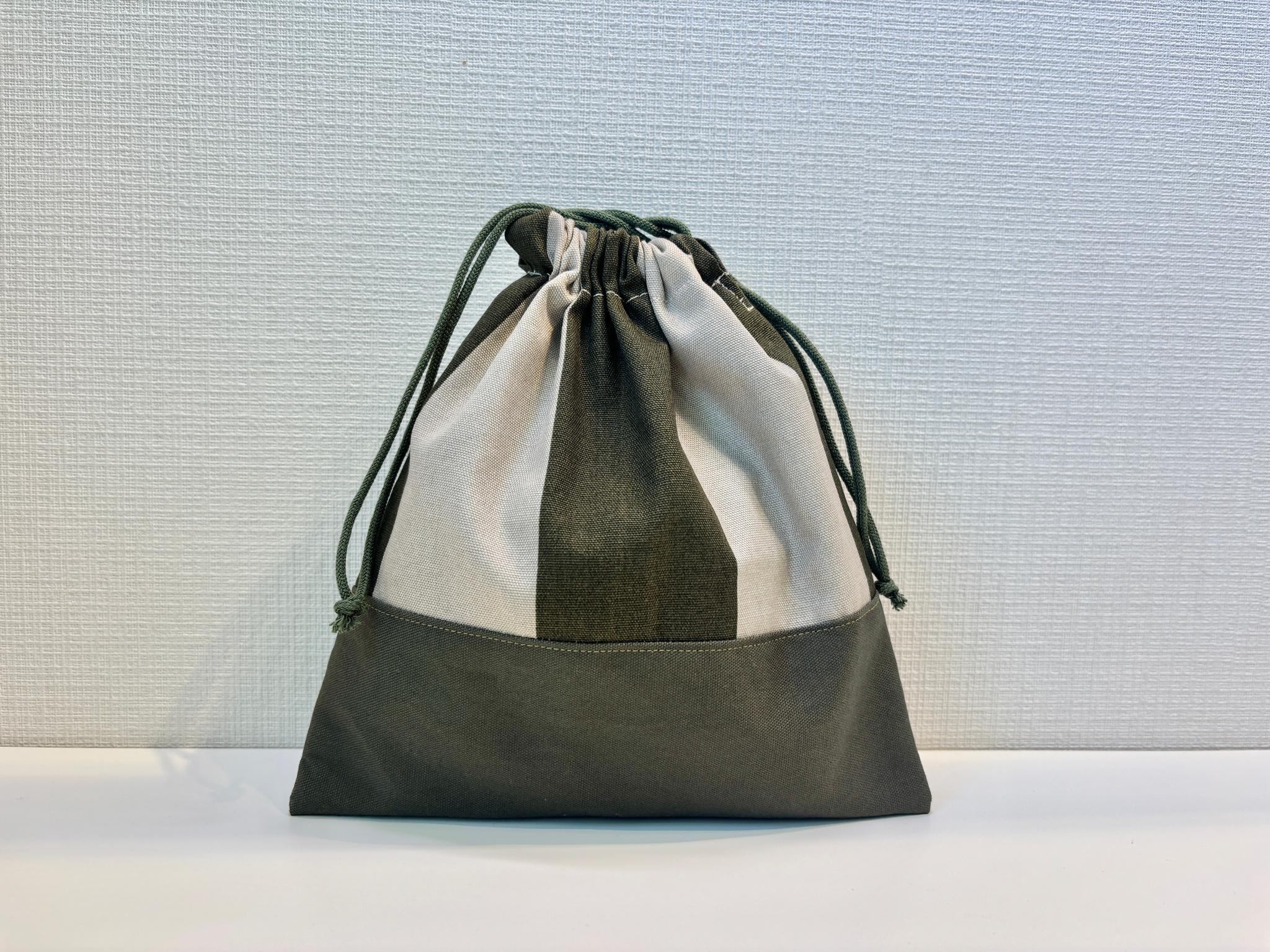 給食袋　ストライプ　カーキ×ベージュ（巾着 きんちゃく）